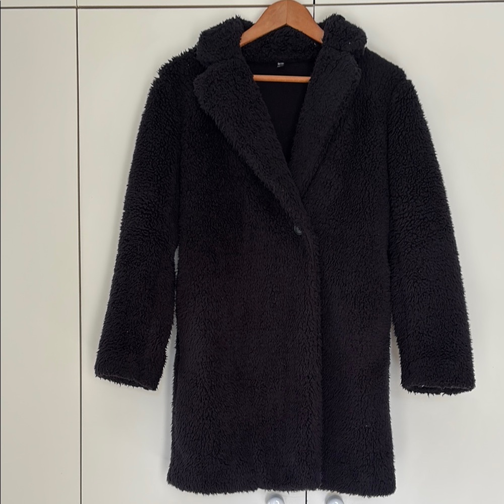 Uniqlo Black Teddy Fleece Coat